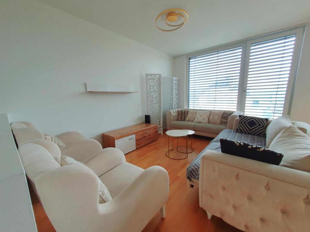 Near Lake Two Bedroom Duplex Apartment Wien Eksteriør billede