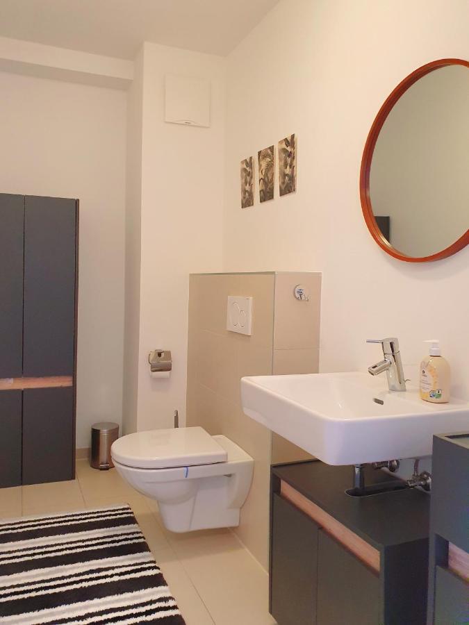 Near Lake Two Bedroom Duplex Apartment Wien Eksteriør billede